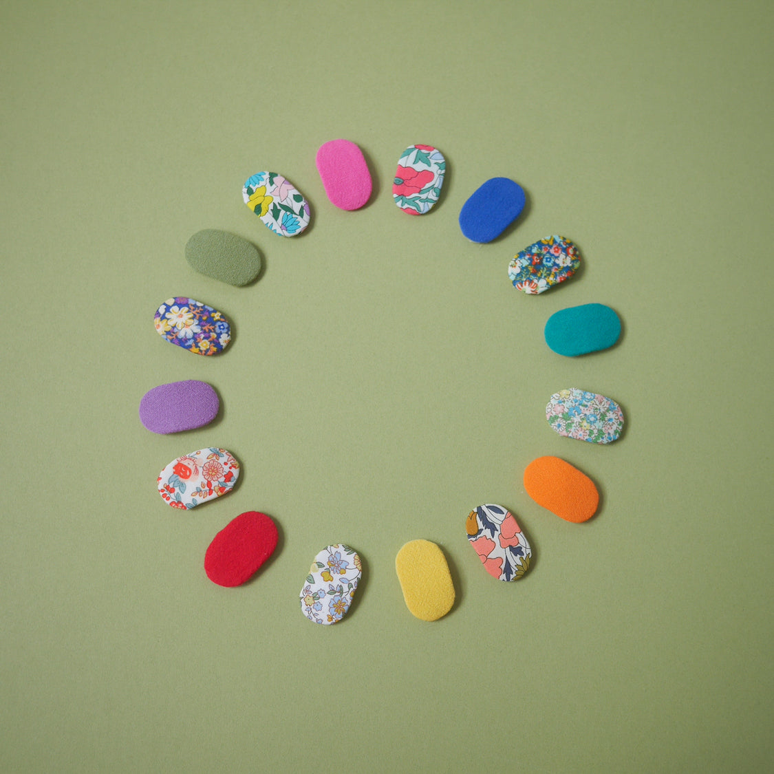 Mini Retro Floral Hair Clips (Assorted Set)